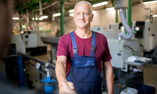 greeting-colleague-2025-03-28-12-16-10-utc